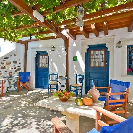 Venetiko Apartments Naxos City Room photo